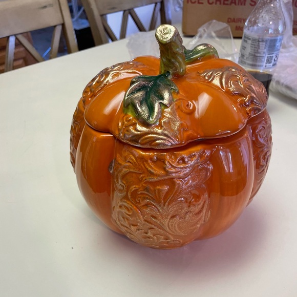 Vintage Pumpkin Cookie Jar - Picture 2 of 3